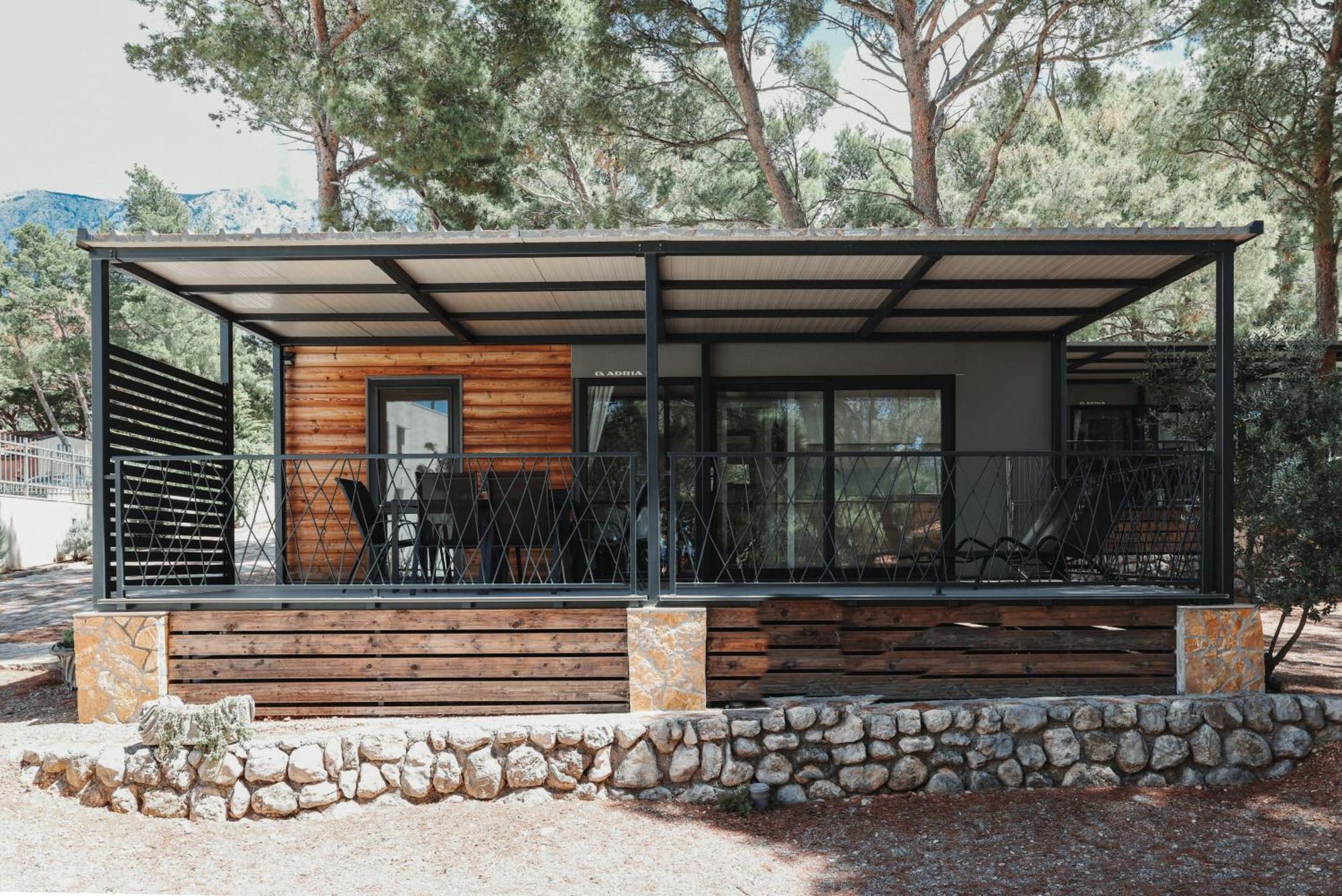 Apartments And Mobile Homes Makarska Exterior foto