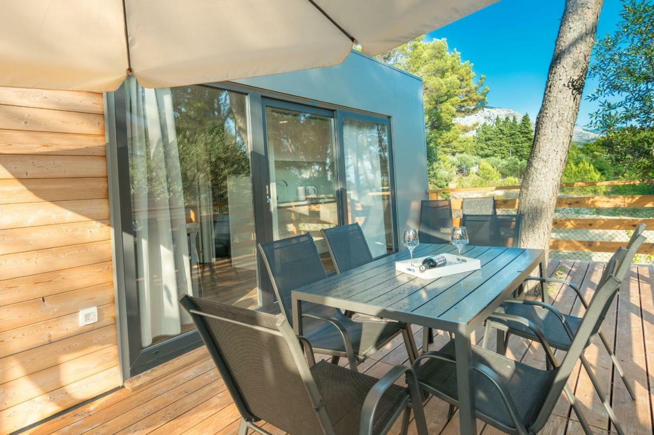 Apartments And Mobile Homes Makarska Exterior foto